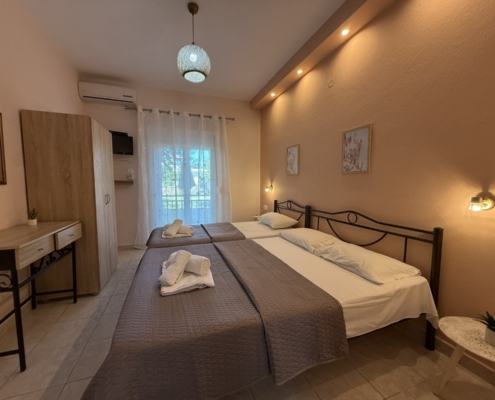 Room 02 | Maria Kiparissi Rooms | Vrasna Beach Room 02 | Maria Kiparissi Rooms | Vrasna Beach