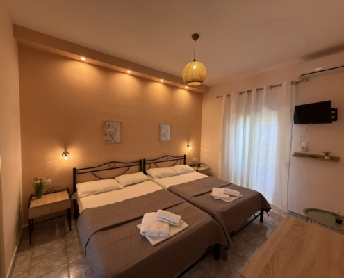 Room 03 | Maria Kiparissi Rooms | Vrasna Beach Room 03 | Maria Kiparissi Rooms | Vrasna Beach