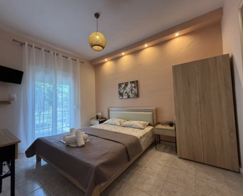 Room 04 | Maria Kiparissi Rooms | Vrasna Beach Room 04 | Maria Kiparissi Rooms | Vrasna Beach