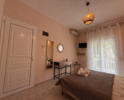 Room 04 | Maria Kiparissi Rooms | Vrasna Beach Room 04 | Maria Kiparissi Rooms | Vrasna Beach